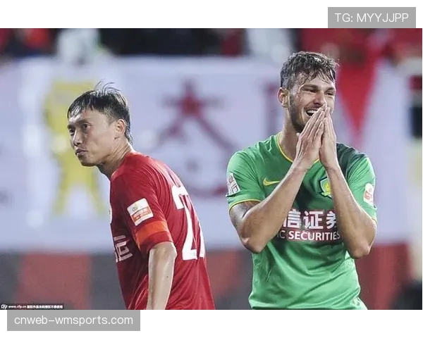 国安前锋法比奥支点作用明显 与张玉宁双前锋配合渐佳